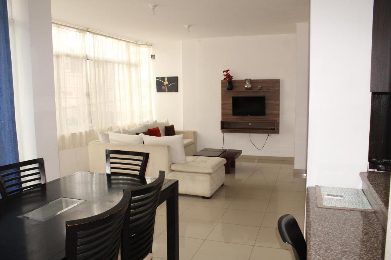 Departamentos De 2 Y 3 Habitaciones En El Centro De Manta Εξωτερικό φωτογραφία